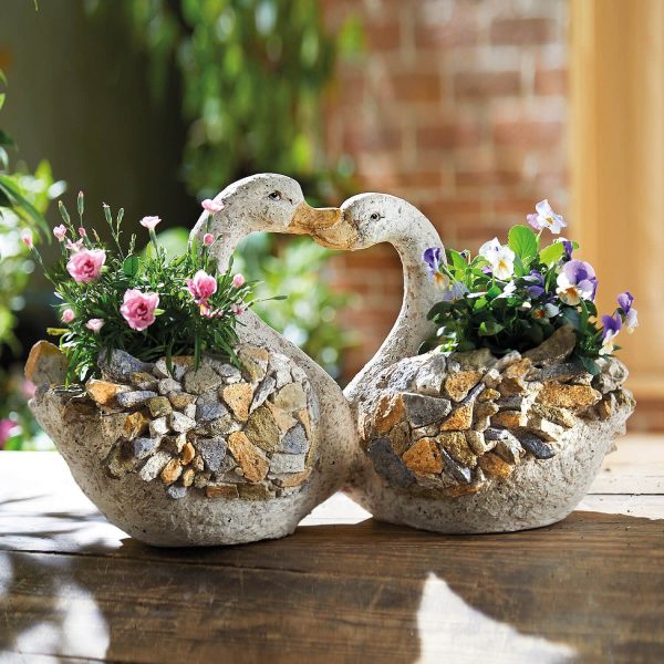 Swan Planter W55 x H31 x D27cm