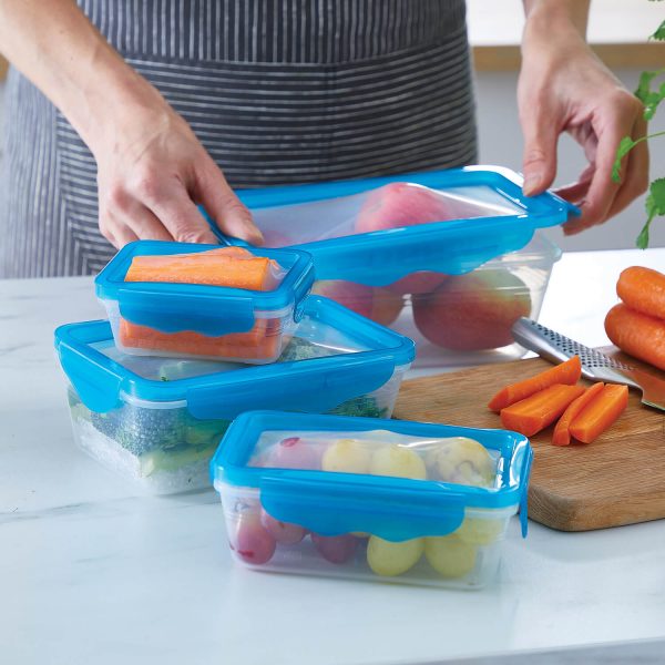 Set of 4 Stretchy Lid Containers – 1x 170ml L10.5 xW8 xD4.5. 1x 450ml L15 xW10 xD5.5cm. 1x 850ml L18 xW12 xD7cm.1x 1450ml L21 xW14 xD8cm