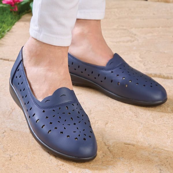 Women’s Slip-on Shoes (Leather Look), Navy Blue, Size 5, Shock-Absorbing Air Cushioning