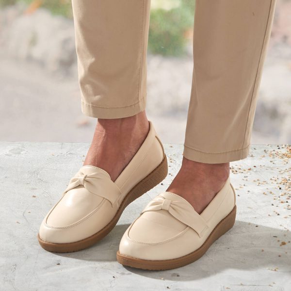 Cream 6 Memory Foam Comfort Loafers