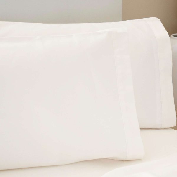 Egyptian Cotton Ivory Pillowcase Pair