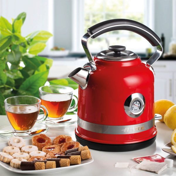 Moderna 1.7L Kettle Red