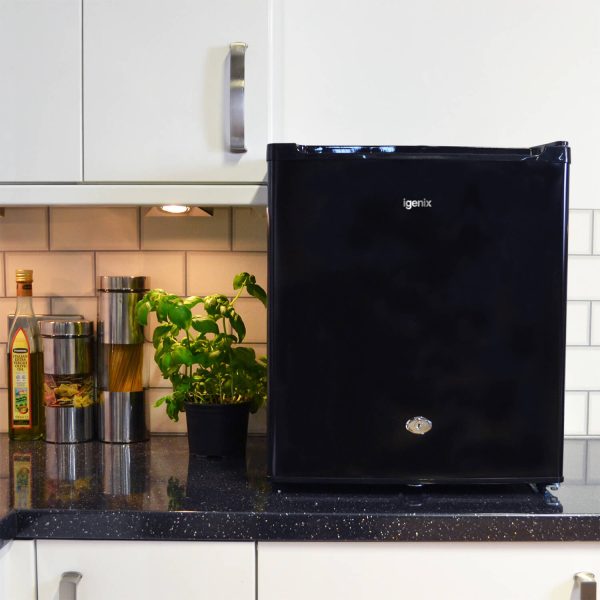 47 Litre Counter Top Fridge With Lock Black