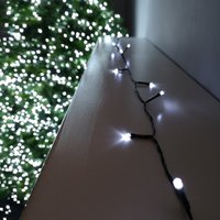 100 LED 10m Premier Christmas Indoor Outdoor Multi Function Battery Operated String Lights with Timer in Cool White