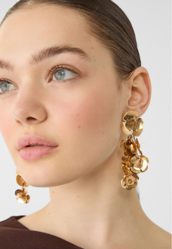 Stradivarius Floral cascade earrings  Gold OS - Image 3