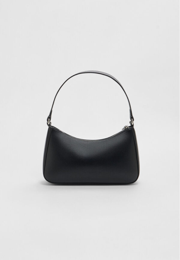 Stradivarius Shoulder bag with chain detail  Black OS