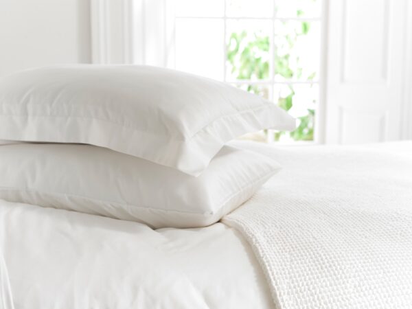 The Lyndon Company 1000 TC Standard Pillowcase
