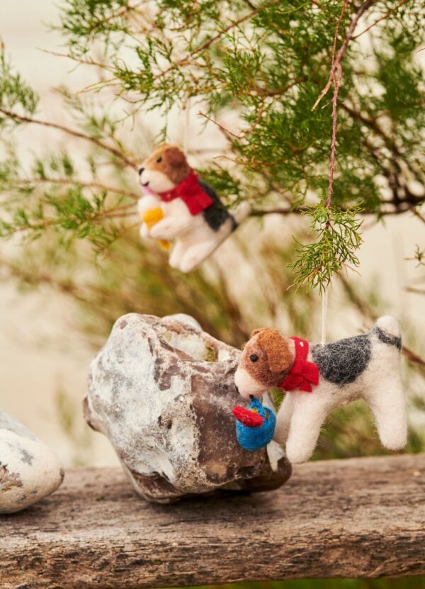 Bucket & Spade Dog Decoration Perfect For Decorating The Christmas Tree  | Emma Bridgewater - Image 3