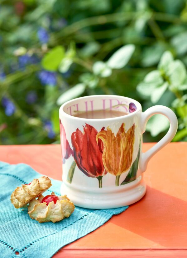 Seconds Tulips 1/2 Pint Mug - Unique Handmade & Handpainted English Earthenware Tea/Coffee Mug  | Emma Bridgewater