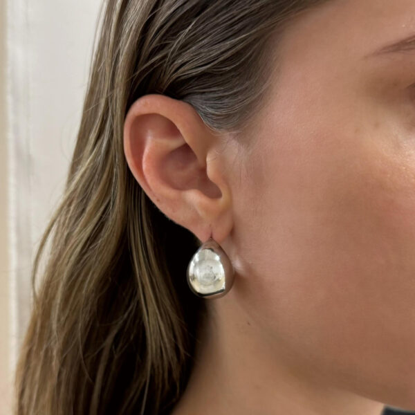 Oma The Label Ewa Silver-Tone Hoop Earrings - Image 2