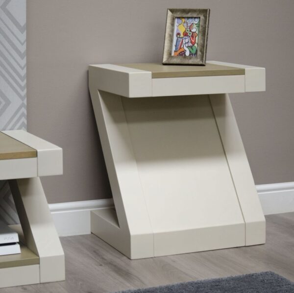 Homestyle GB Z Painted Lamp Table - Image 3