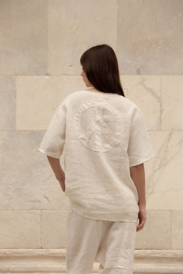 A Perfect Nomad OVERSIZED PEACE T - WHITE MEDIUM - Image 4