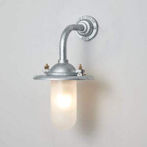 Davey Lighting Exterior Bracket Light, Ref, R/Angle, Round, Galvanised, Frosted