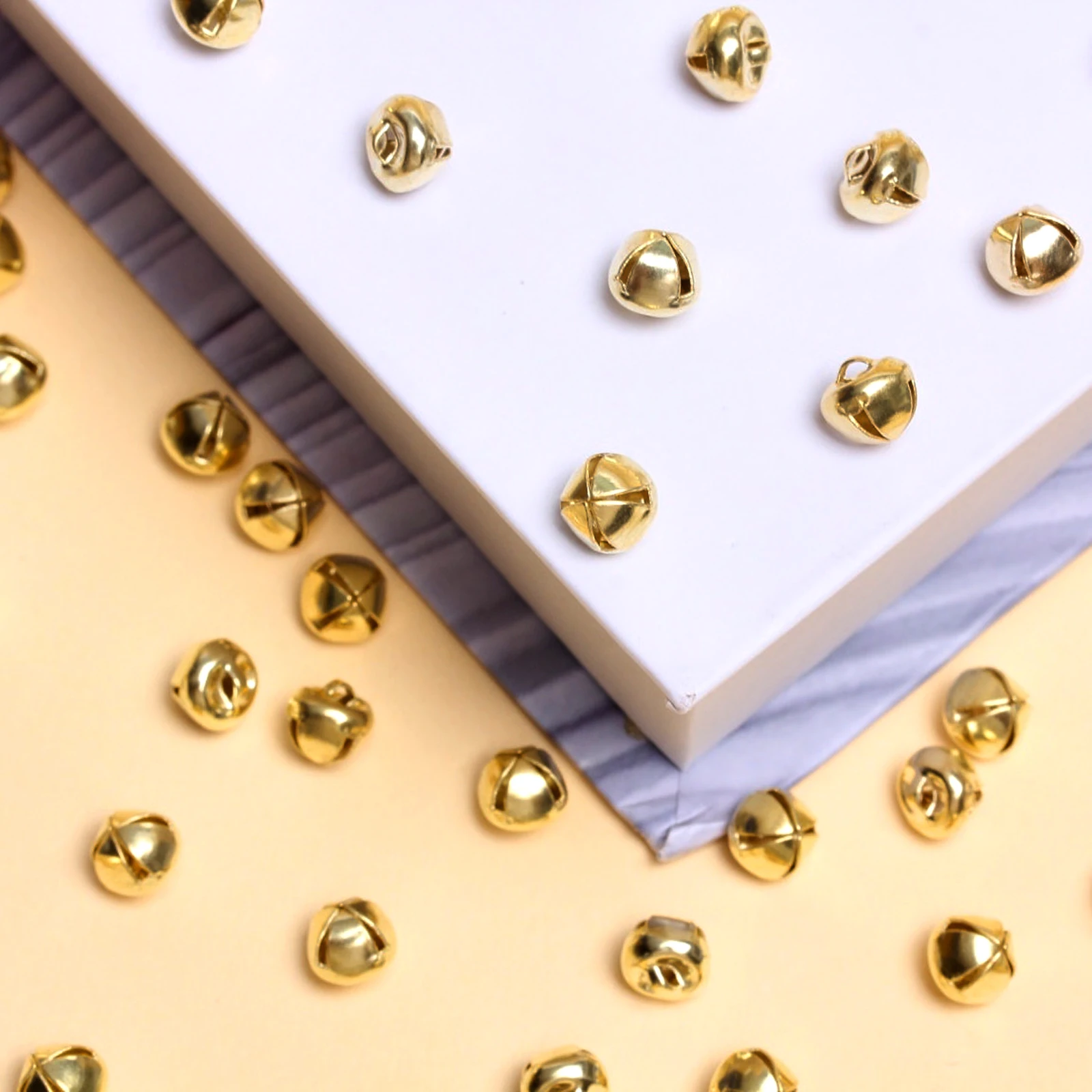 100/50Pcs/lot 6mm/8mm/10mm Gold Nickel Christmas Jingle Bells DIY Multisize Mini Bell for Holiday Home Xmas Tree Decorations