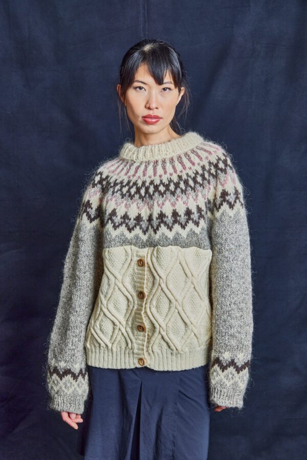 Vintage Knitted Jumper | Size: M