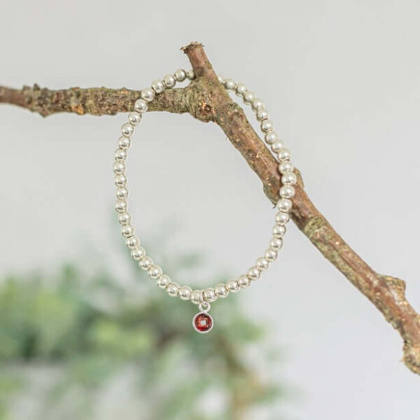 Garnet Birthstone Bracelet | Metal: Sterling Silver | Size: 17.5cm