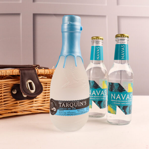 Tarquin's Cornish Dry Gin & Navas Tonic Hamper - Wicker Hamper