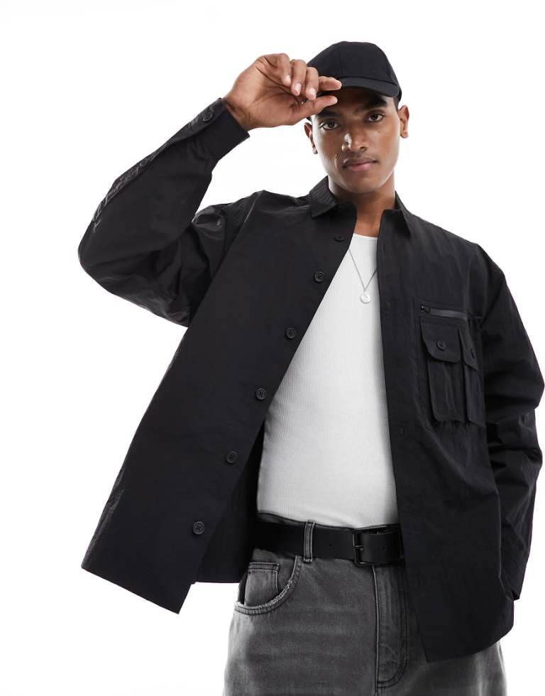 ASOS DESIGN Mens boxy oversized shirt with utility pockets in black - Size 2XS