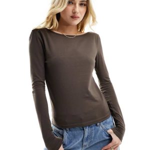 ASOS DESIGN Womens scoop back long sleeve top in brown - Size X-Small