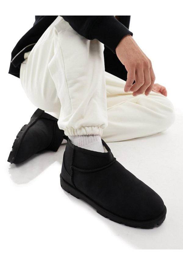 ASOS DESIGN Mens mini slipper boots in black faux suede - Size UK 7