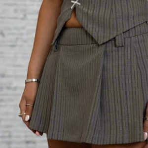 Daisy Street Mini Striped Pleated Skirt Colour: Gray Size: XS/S