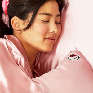 Hello Kitty x Kitsch Satin Pillowcase - Solid Pink Hello Kitty Face Colour: Pink