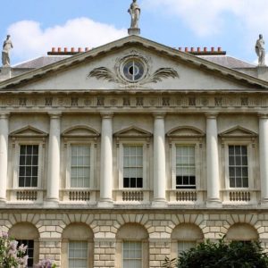 London's Royal Family: The Crown Exploration Game