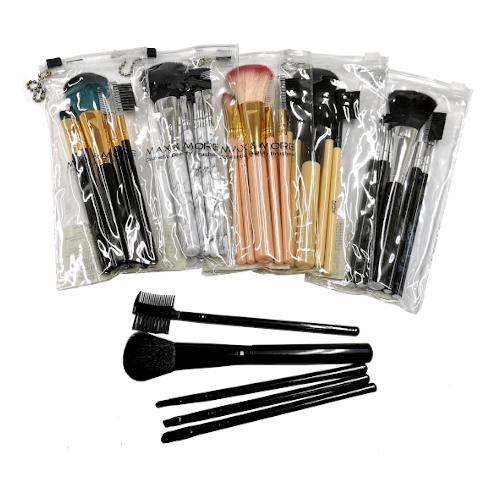 Max & More Cosmetic Beauty Brushes 5pk