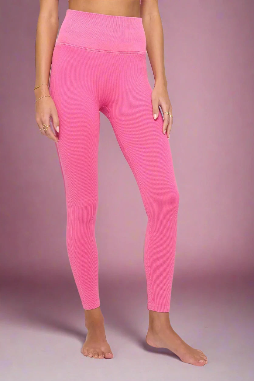Spiritual Gangster Love Sculpt Seamless 7/8 Legging Size: M/L Colour: Pink