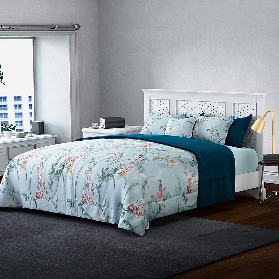 4 Piece Set - Serenity Night Silk Quilt with Printed Cotton Cover  2 Pillow Cases and Cushion Covers