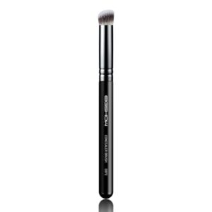 EIGSHOW Concealer Brush, Precise Angled Foundation Brush with Vegan Soft Synthetic Bristles for Concealing, Blending with Liquid Cream Powder (E872)